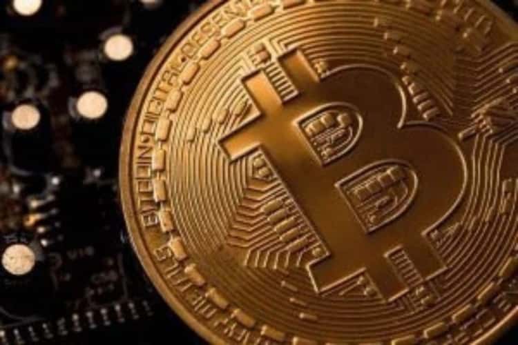 Bitcoin (BTC) Analysis: Price Dips 3% as Spot Demand Surges, Correction Ahead?