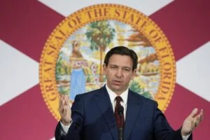 US Presidential Aspirant Ron DeSantis Promises to &#8220;Protect&#8221; Bitcoin