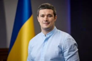 Ukraine Cancels Crypto Airdrop, Plans NFT Launch to Support Its Military 