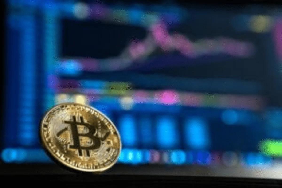 Bitcoin Surges to $103K Amid S&P 500 Correlation & SEC Shakeup