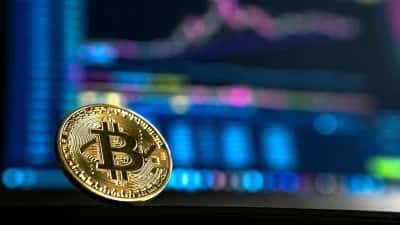 スイスFINMAがビットコインファンドを承認