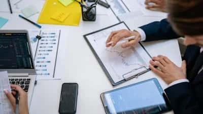 AutoriteitFM Cautions Against PO Trade, Luctra, and Succes Stuurore