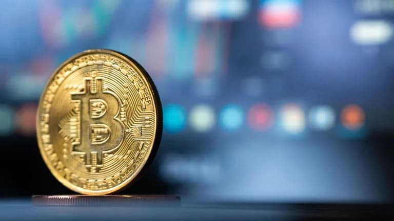 Stand With Crypto Calls for Clear Regulations on CLARITY Act