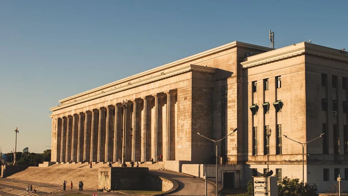 FSA Japón actualiza su guía sobre procedimientos legales