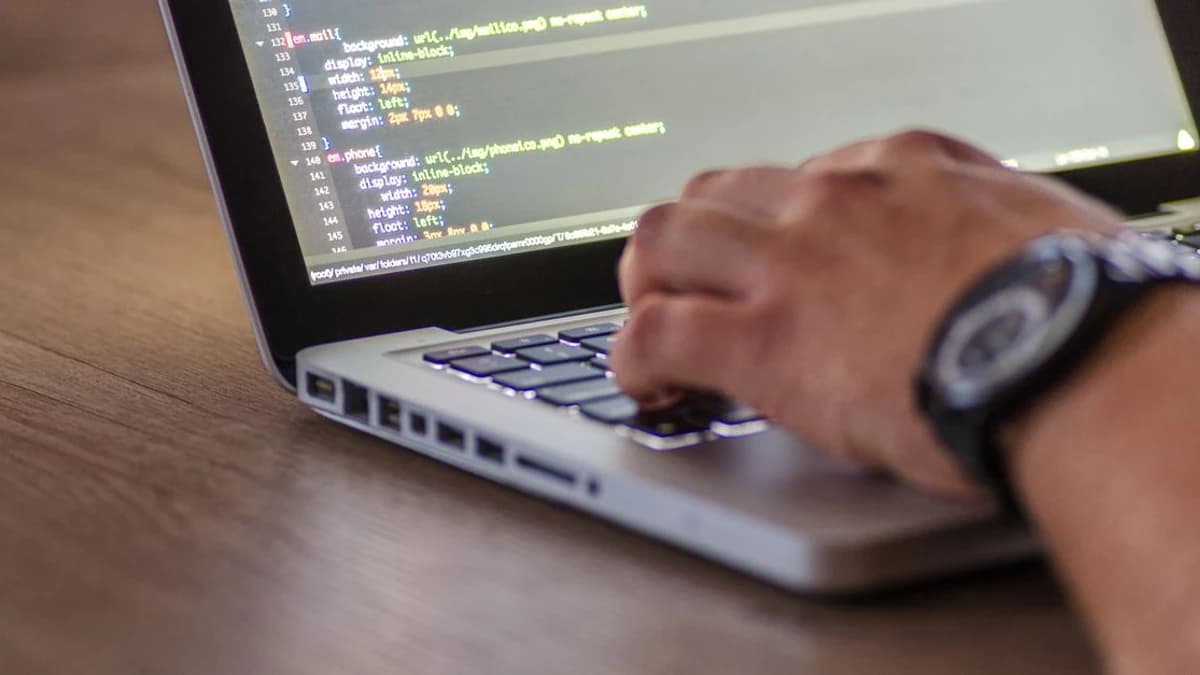 15 Yıl: FinancialCmte Açık Blockchain Yönetmelikleri için Savunuyor Kripto için Takeaway