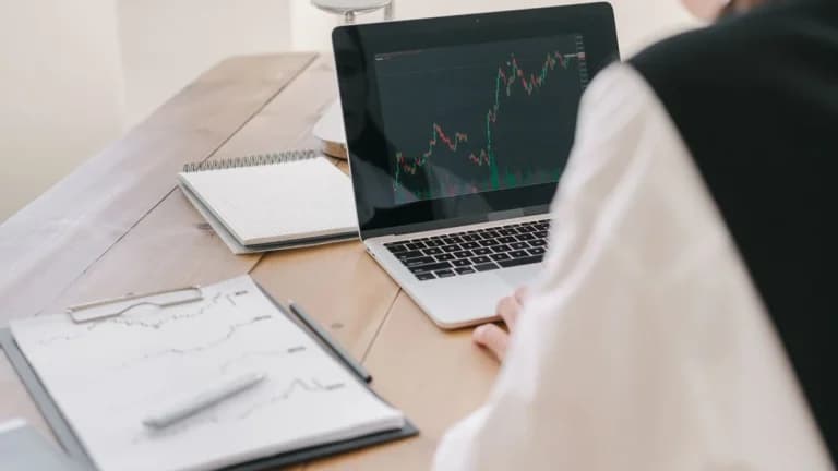 Bitcoin Faces Need for Fresh Catalysts as Market Tests $65K