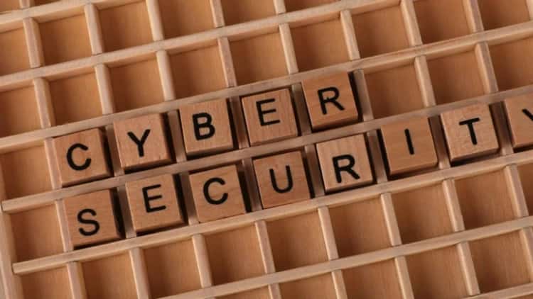 Hester Peirce Proposes E-Delivery Rule for Digital Assets