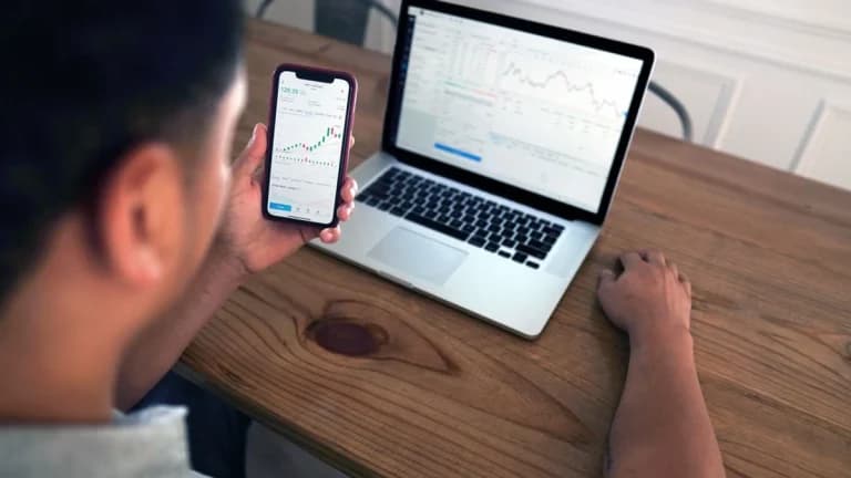Bitcoin Faces Bullish Sentiment Despite Weak Buyer Demand