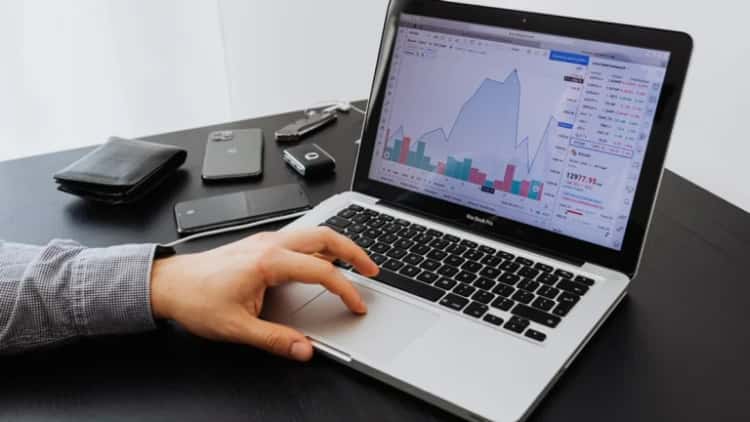 Bitcoin Sees 1,385 BTC Transferred from Coinbase to Unknown