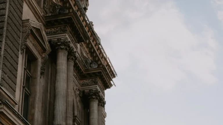Crece la incertidumbre del mercado SolanaFloor alerta sobre el estado de la ley CLARITY
