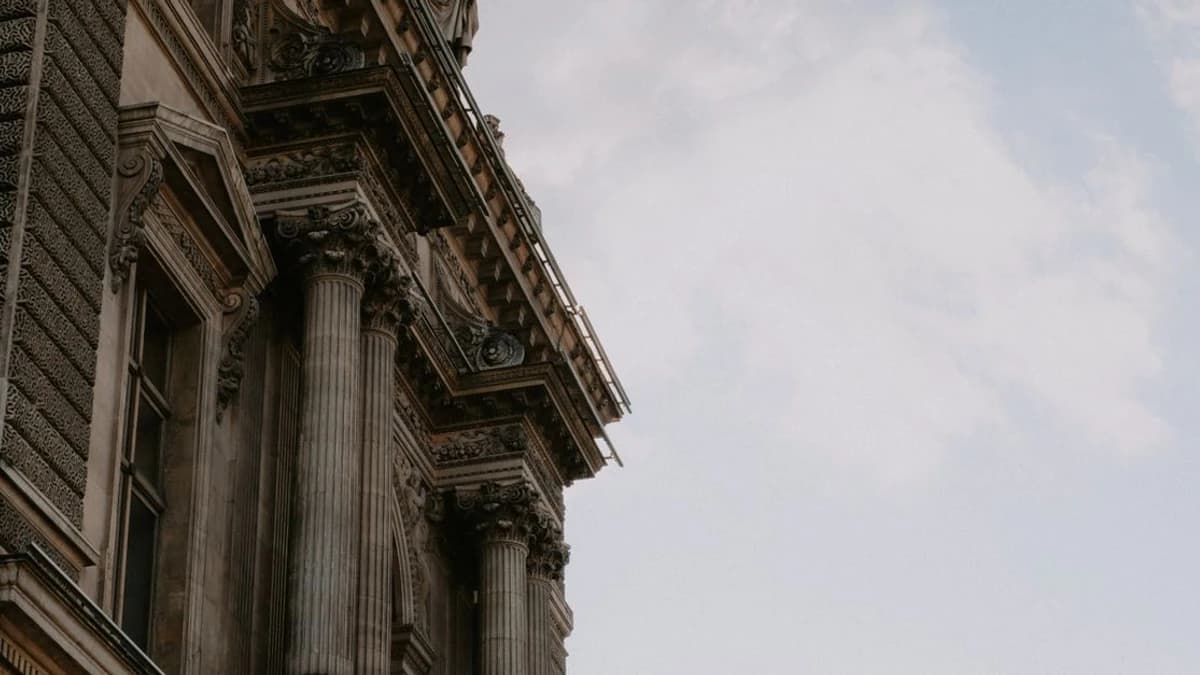 Marktunsicherheit wächst SolanaFloor Warnungen über den Status des CLARITY Act