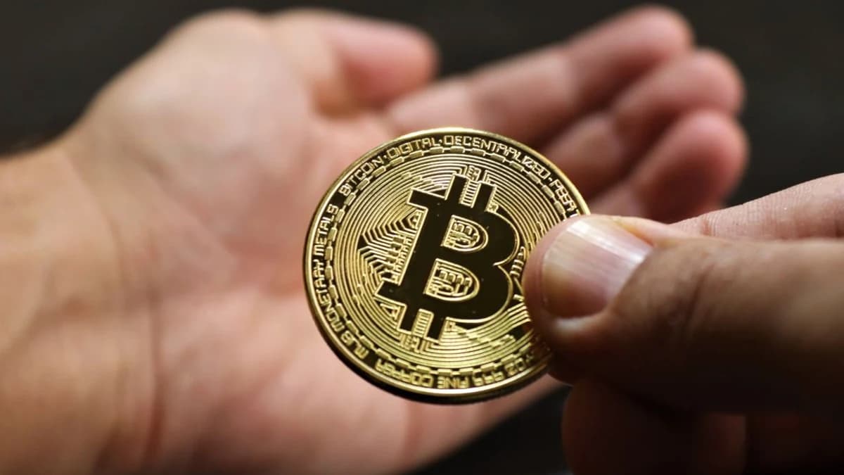 Coinbase Celebrates USDC Rewards Day with Community Engagement
