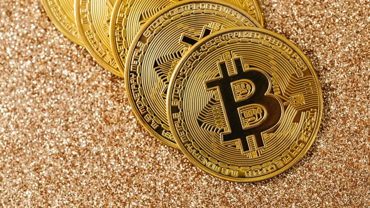 Bitcoin presses av handelsmenn som forutser markedsbevegelser