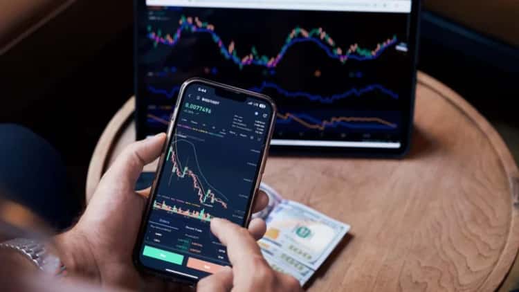 Ripple’s XRP Faces Growing Scrutiny as Community Scams Surge