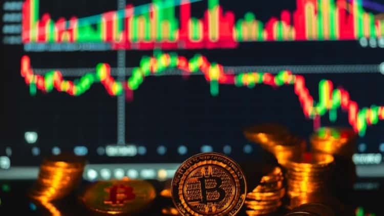 Whale Alert сообщает о переводе 32 190 ETH на Coinbase