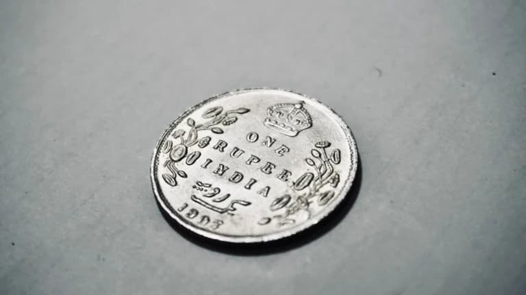 Solana Gains Attention as Analysts Highlight Positive Trends