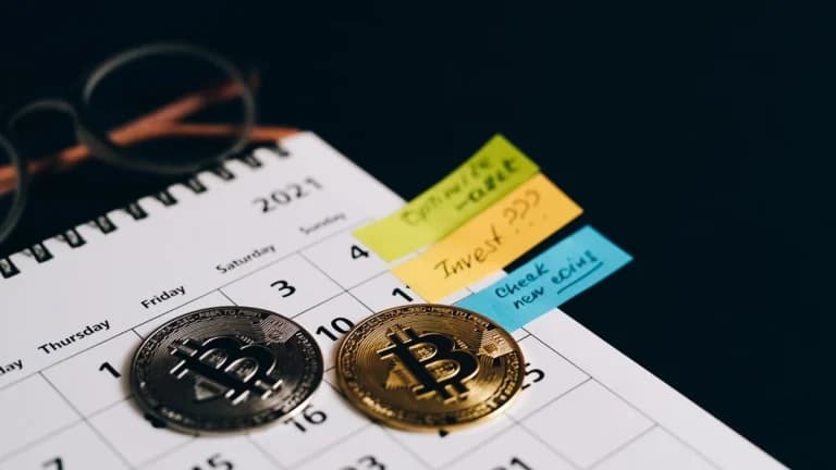 Base Advocates for Open Financial Systems as AI Adoption Grows
