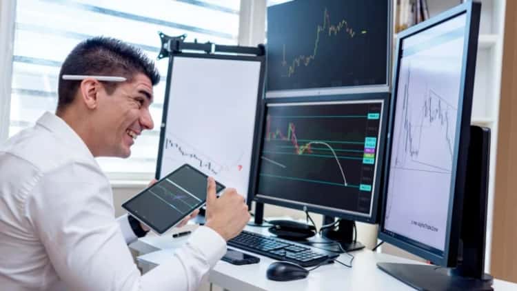 Solana Treasury Stocks Revived as Institutional Interest Grows