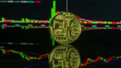Таинственный кит продает 1 074 BTC за 36 159 ETH: новости