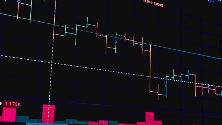 Bitcoin ETFs See $175 Million Inflows Amid Market Dynamics