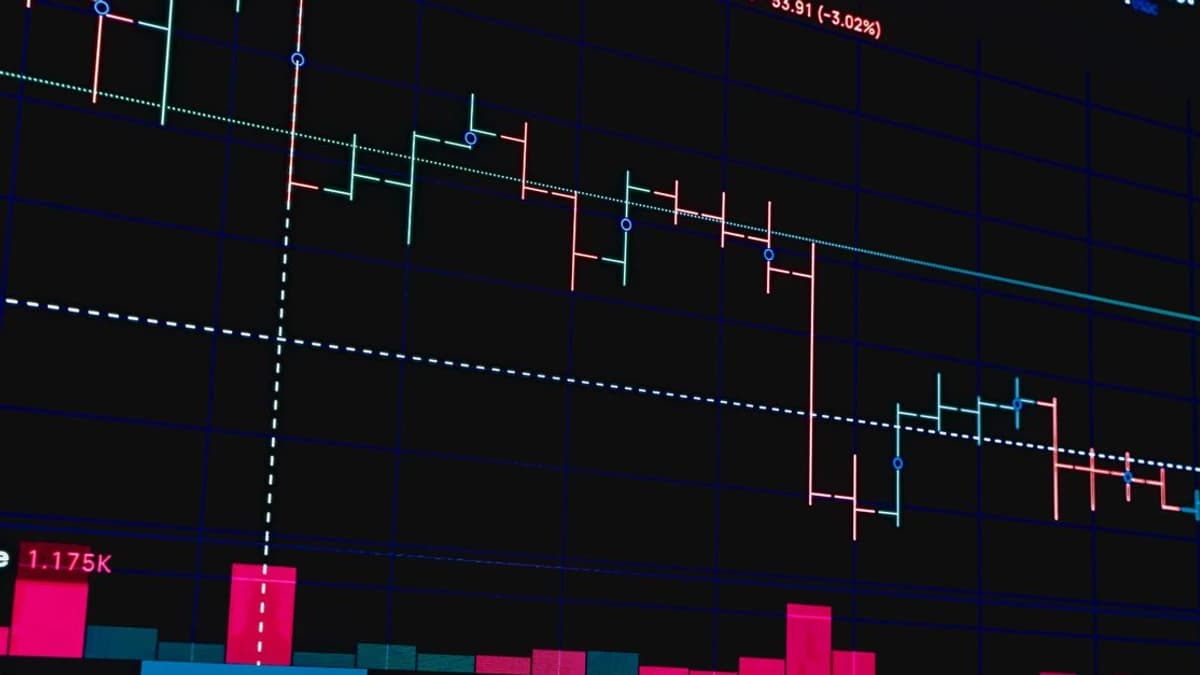 Bitcoin ETFs See $175 Million Inflows Amid Market Dynamics