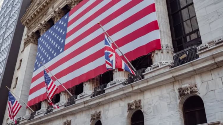 U.S. Government Moves 833 BTC and 40,285 BNB to Coinbase Prime