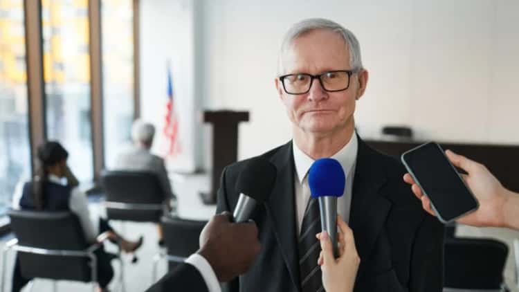Why SolanaFloor Just Announced Fed Rate Decision Insights