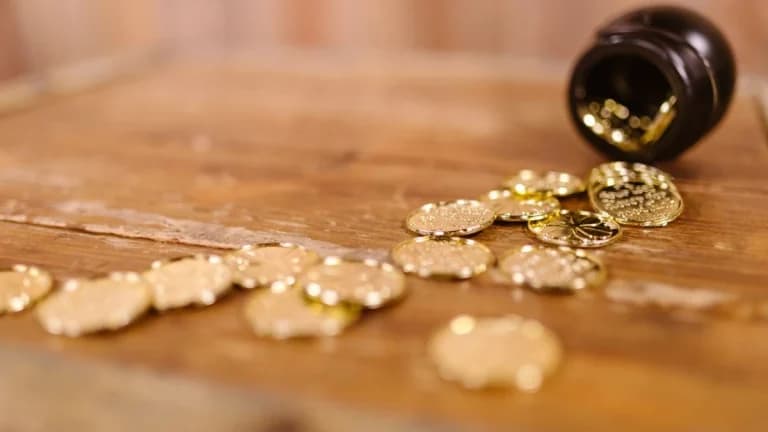 SolanaFloor deckt Betrugsring auf, während ZachXBT 475.000 USD in BTC zurückverfolgt