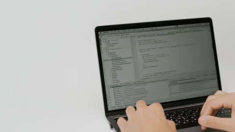 Hackers Exploit iOS Vulnerabilities to Steal Private Keys