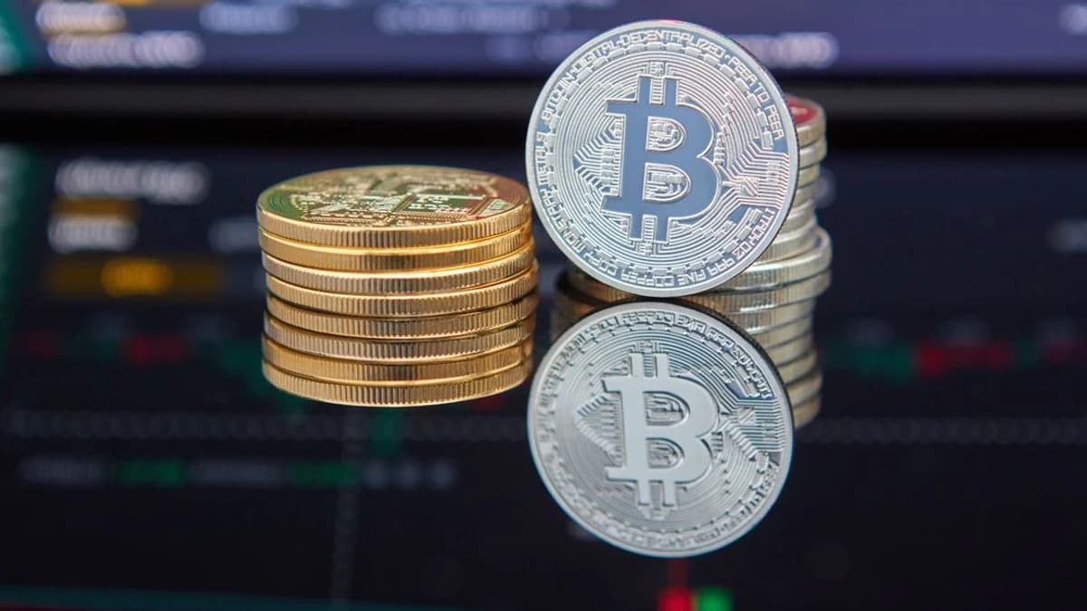 Bitcoin Back Above $80K Amid Rising Social Media Buzz