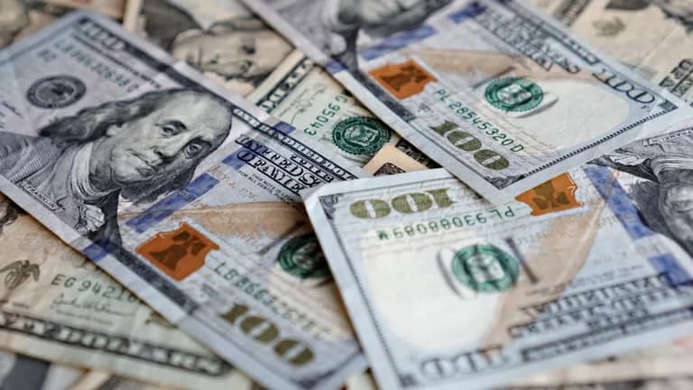 Analyst Reports $2.3B in Stablecoin Withdrawals from Binance and Bybit — Key Insights