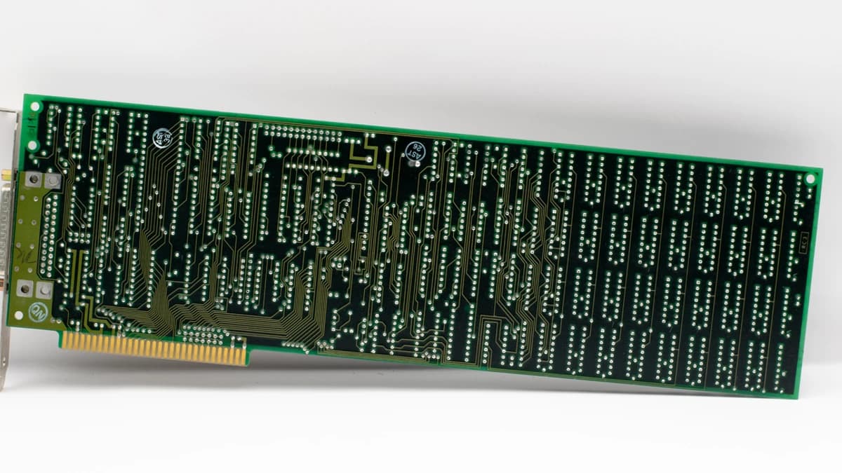 Hyperliquid aktiviert AQAv2 für Rückkauf und Verbrennung