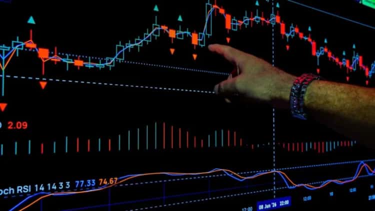 Whale Alert Reports Major Bitcoin Transfer of 1,815 BTC