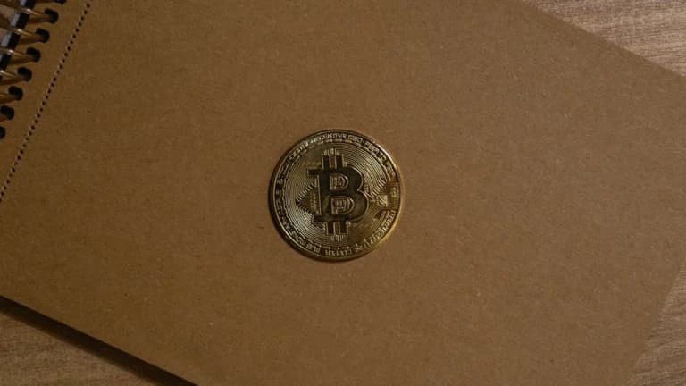 Bitcoin ETFs Record $3.5 Billion in August