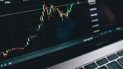 Solana Transfers 491,725 Tokens to Kraken Amid Market Buzz