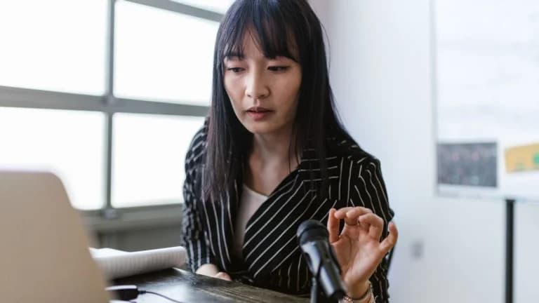 Phygitals Launches Tokenized Magazine on Solana, Sparking