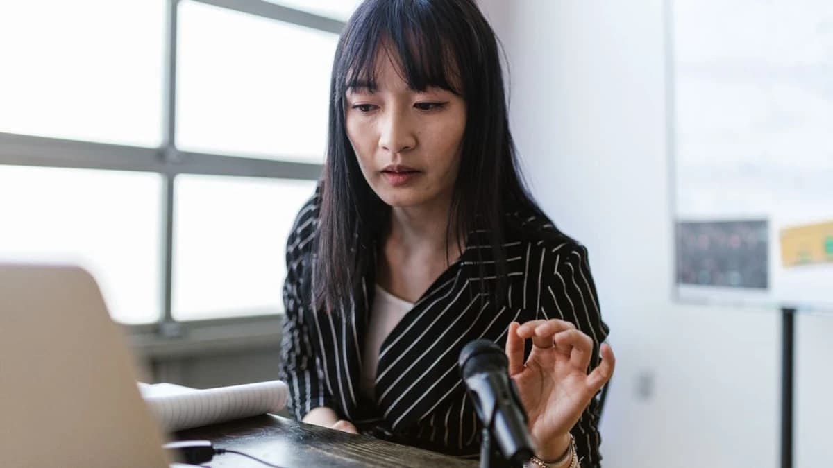 Phygitals Launches Tokenized Magazine on Solana, Sparking