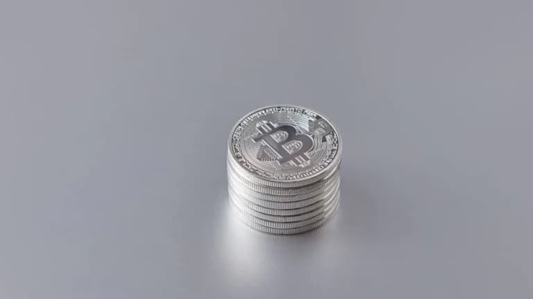 4,003 BTC Added as Stablecoin Supply Rises by $987.1M