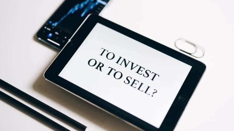 Bitcoin Investment Sentiment Rises Amid $150K Predictions