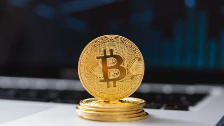 Whale Alert Reports 685 BTC Transfer to Coinbase, Market