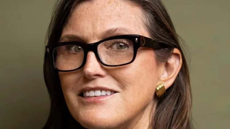 ARK Invest ทําการซื้อ ETF ที่สําคัญ กลยุทธ์ของ Cathie Wood เปิดเผย