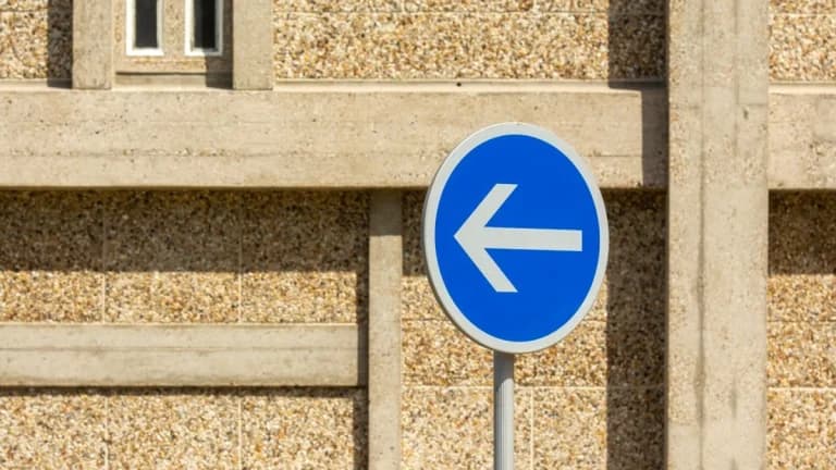 Crypto Momentum Builds as Bears Face Pressure
