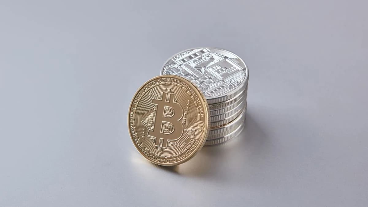 JSeyff de Bloomberg révèle que les conseillers achètent