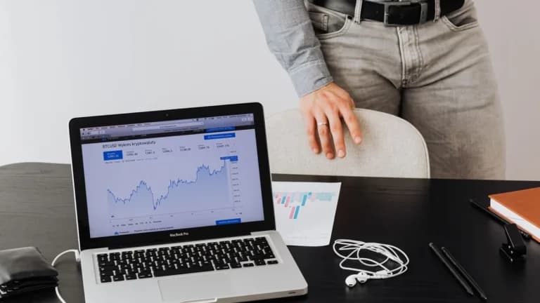 ETFs See Redemptions After Brief Rally, Glassnode Analyzes