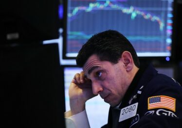 crypto markets decline matches U.S stocks