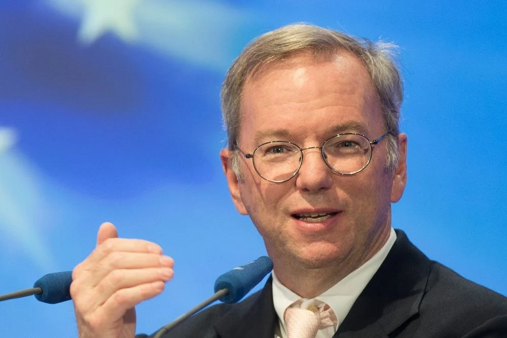 Former Google CEO Eric Schmidt Is Bullish on Web3