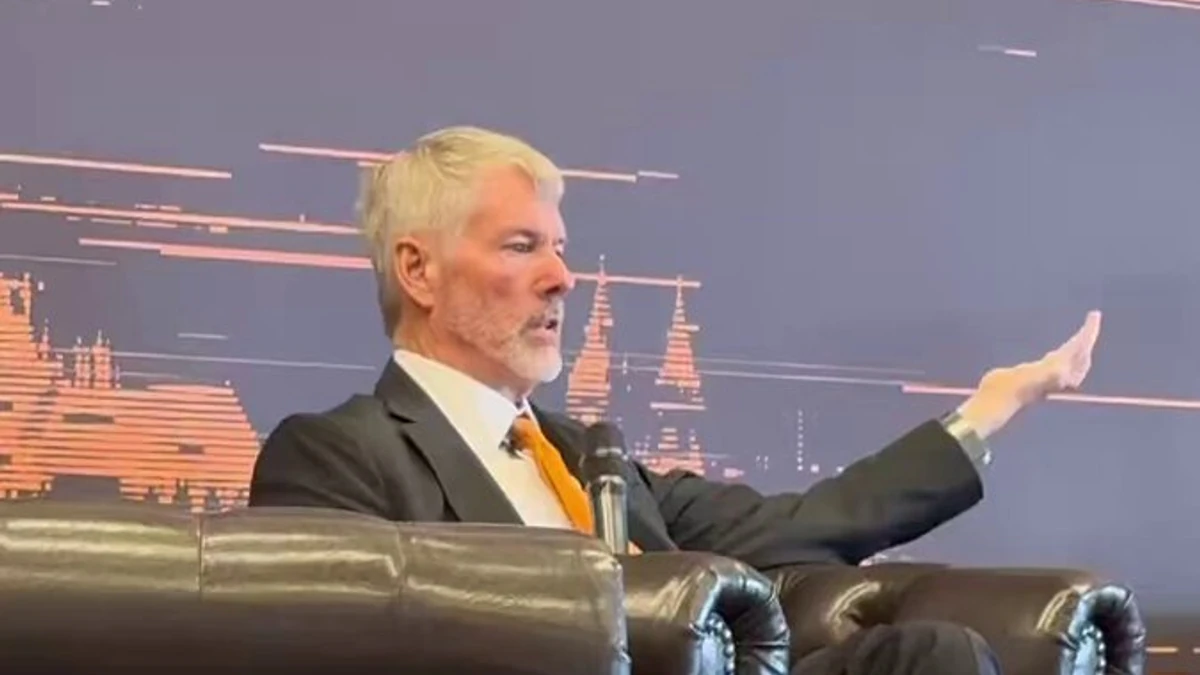 Saylor Clarifies Bitcoin Strategy — Company Sells 32 BTC Amid Confusion