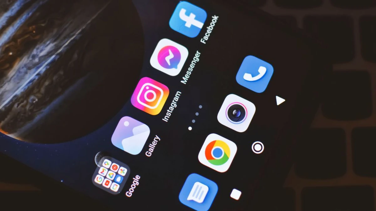 The Rise of Hybrid Blockchains: Balancing Institutional Privacy and Compliance - News Directory 3
