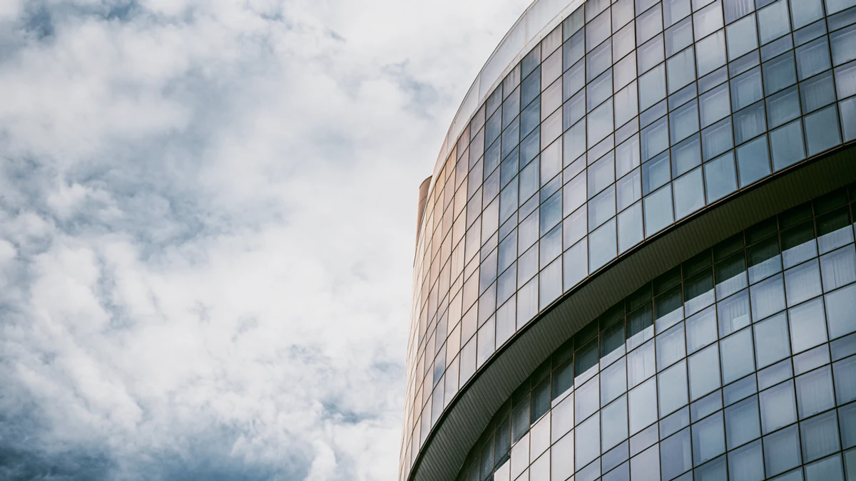 Solana’s Market Dynamics Raise Eyebrows — What’s Ahead for Investors